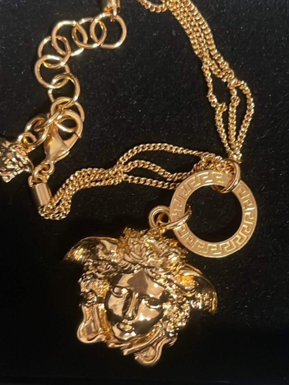 Versace Gold Medusa Pendant Chain Bracelet